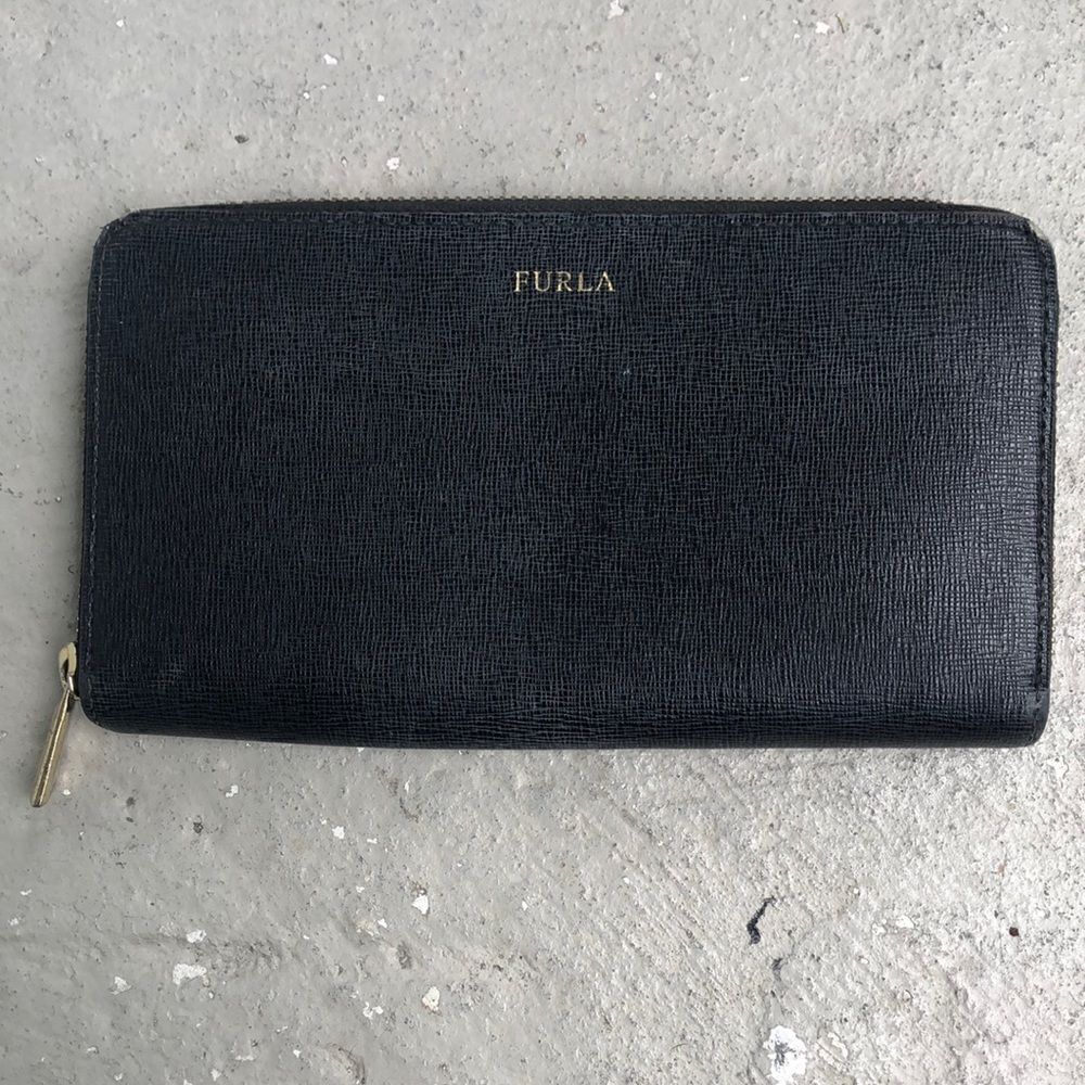 Furla Babylon continental wallet